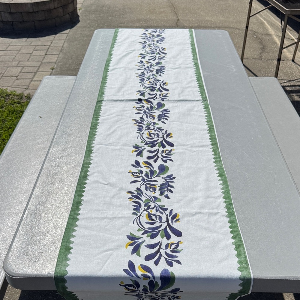 Pottery Barn White and Green Floral Table Runner